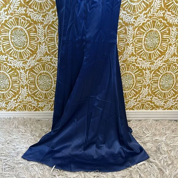 NWT Alamour The Label Ambel Satin Plunge Neckline Front Slit Gown in Navy size M - Picture 12 of 13
